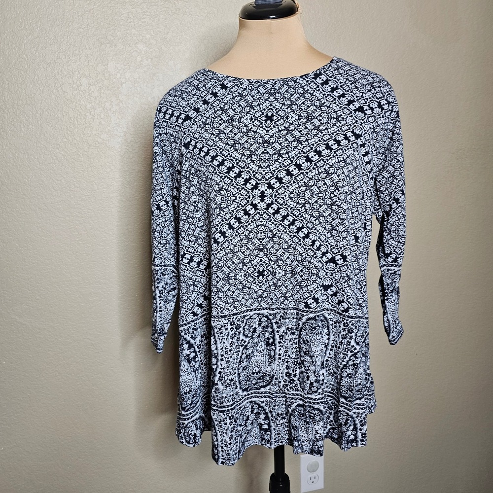 Lucky Brand Navy White Paisley Medallion Top Womens 1X‎ Cotton Modal